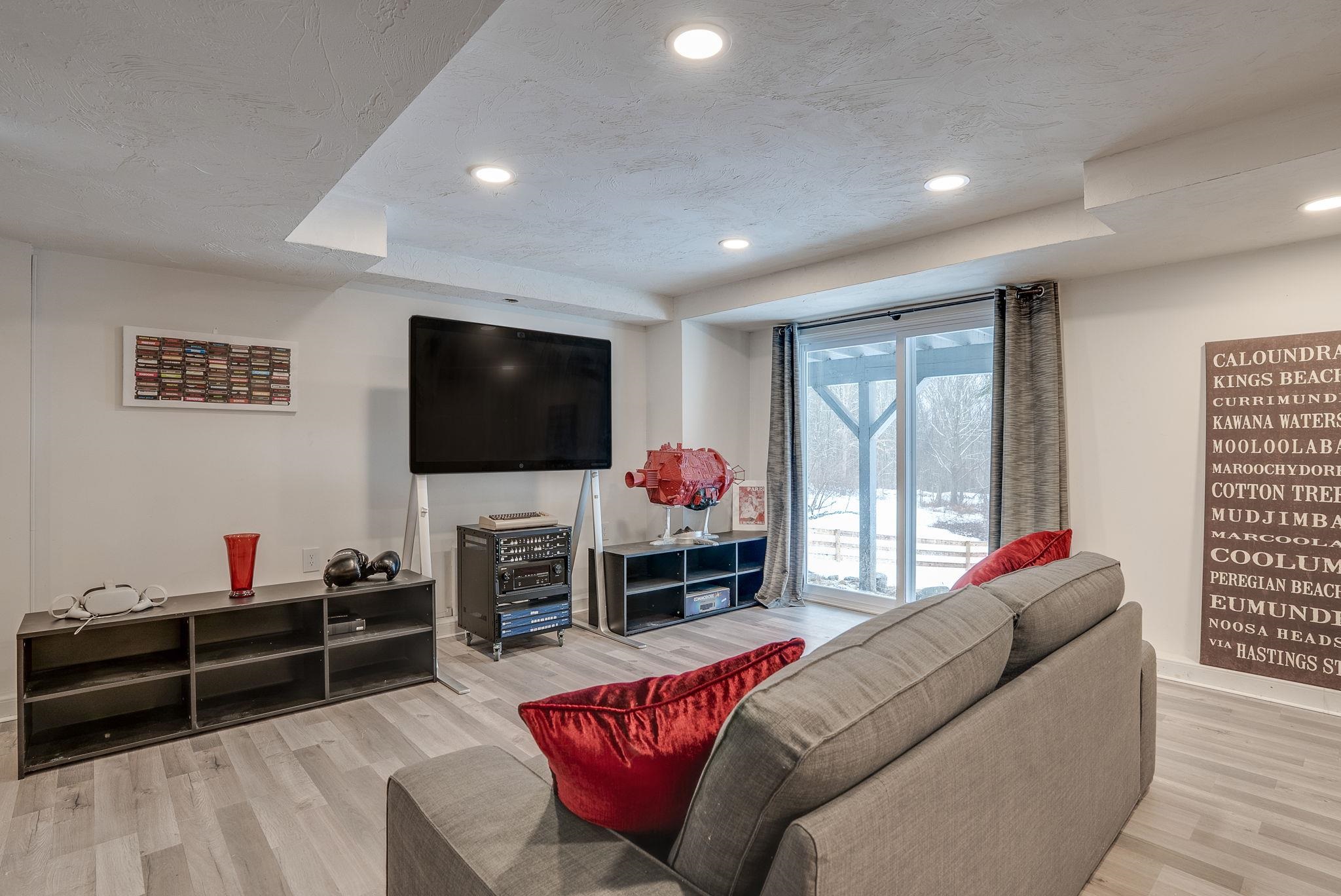 1 Regency Drive