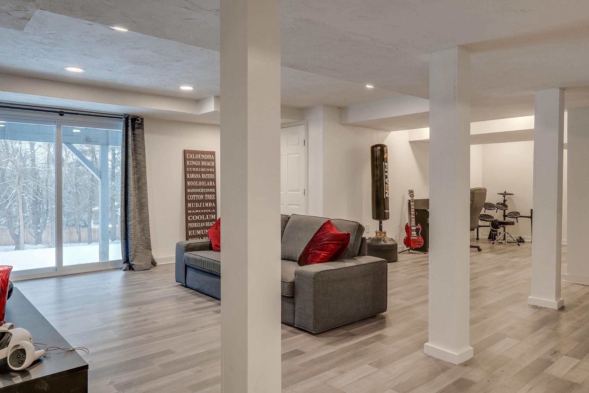 1 Regency Drive