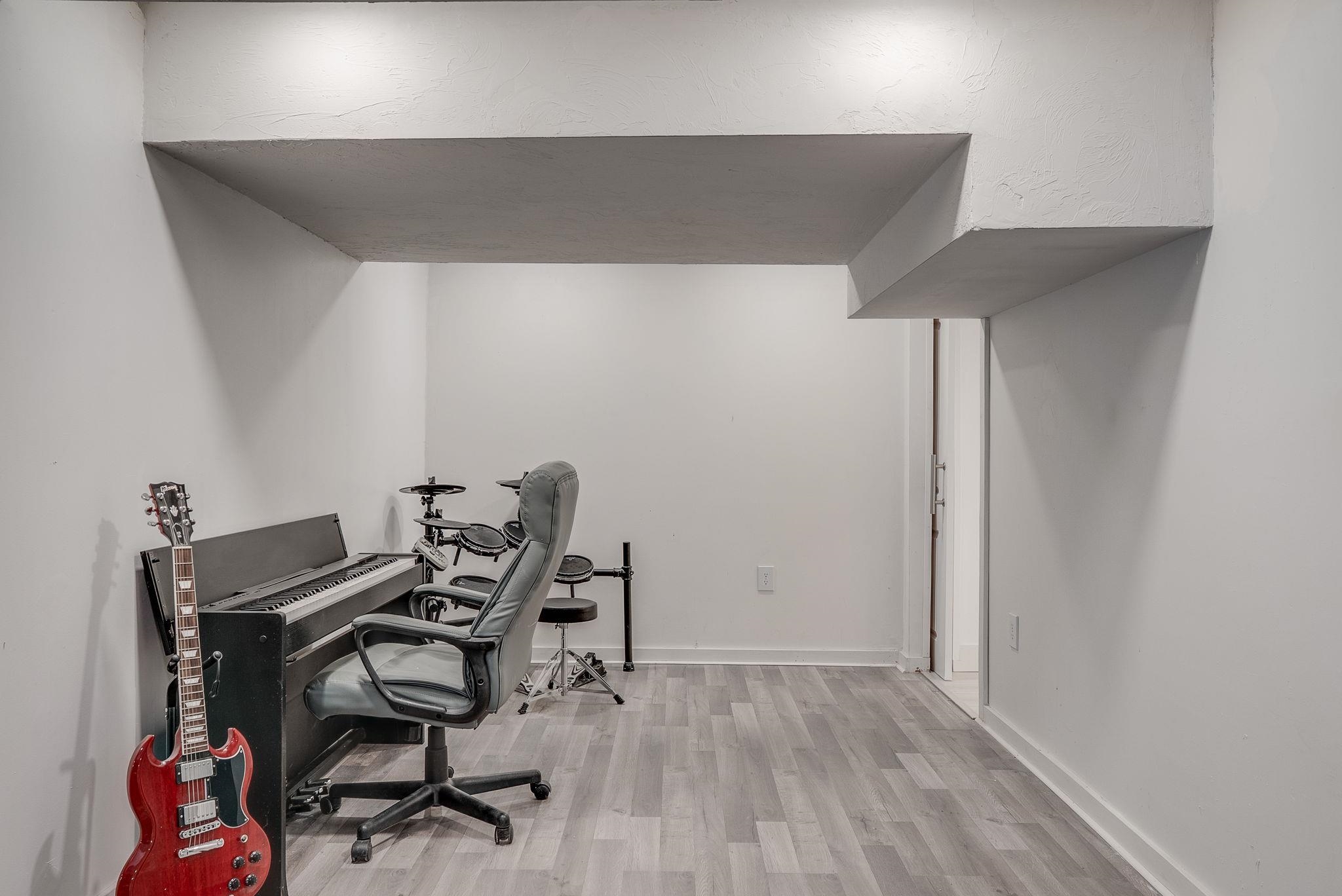 1 Regency Drive