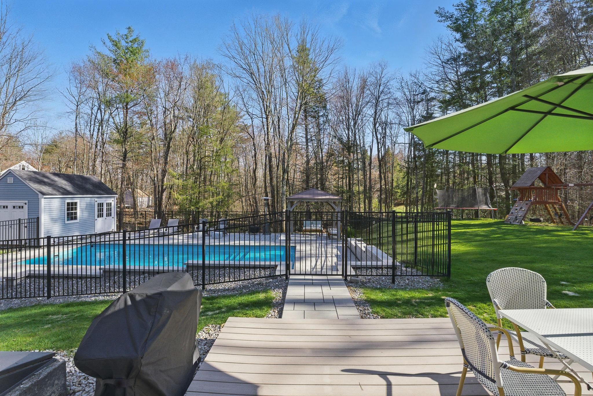 6 Cider Mill Road