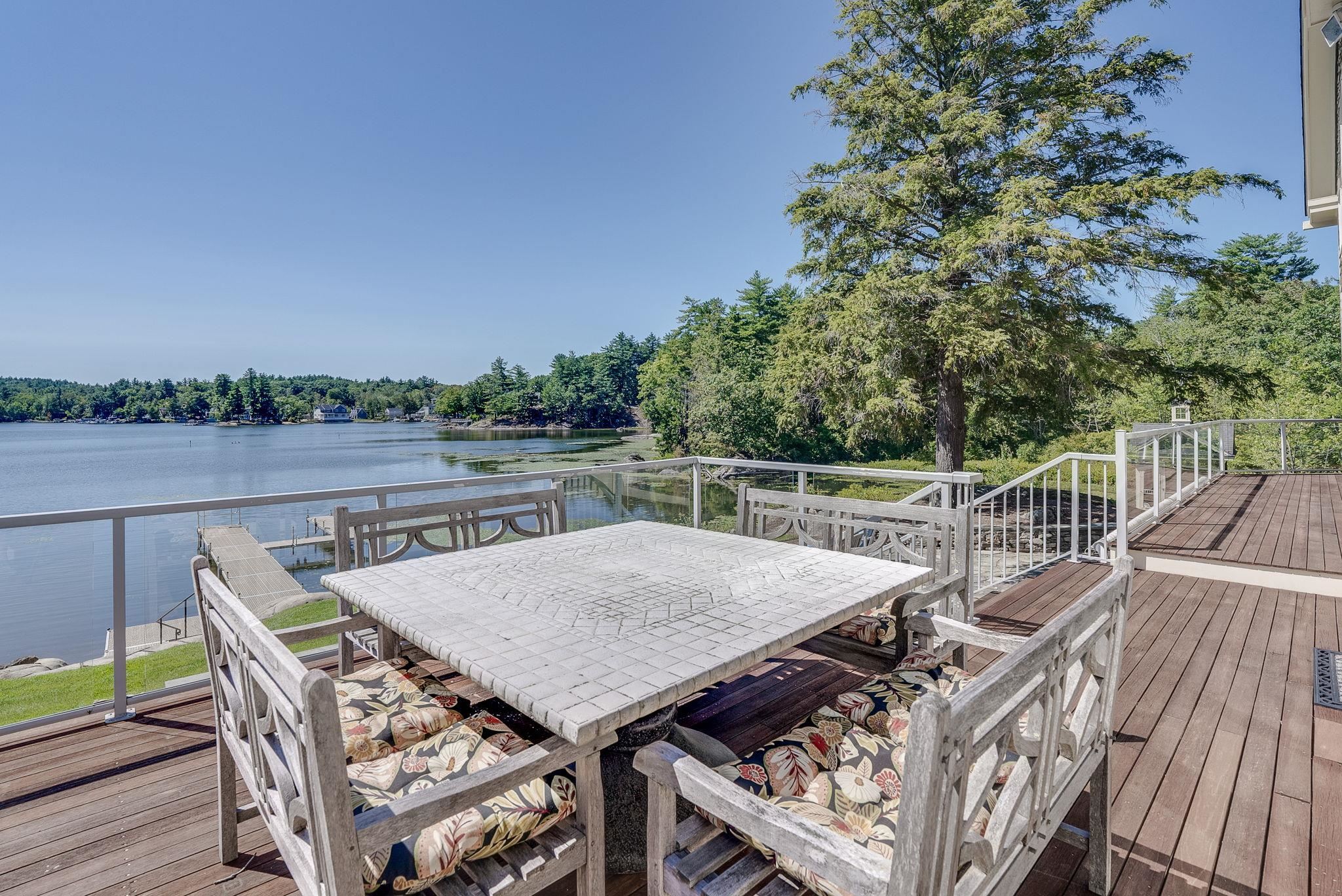 11 Clark Island Road