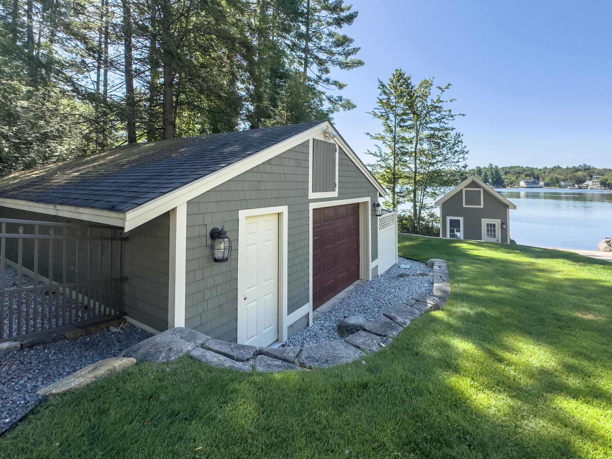 11 Clark Island Road
