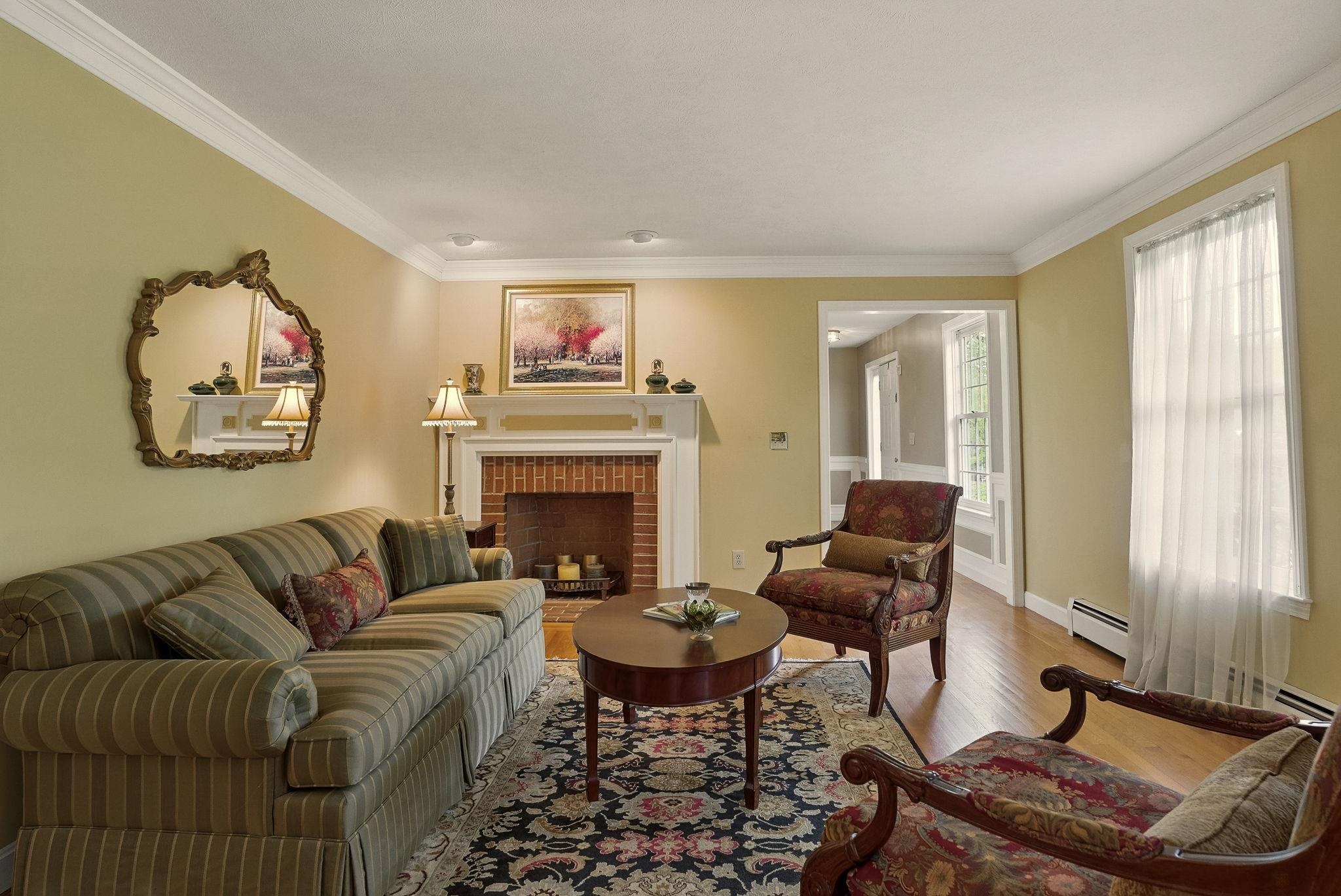 4 Catesby Lane