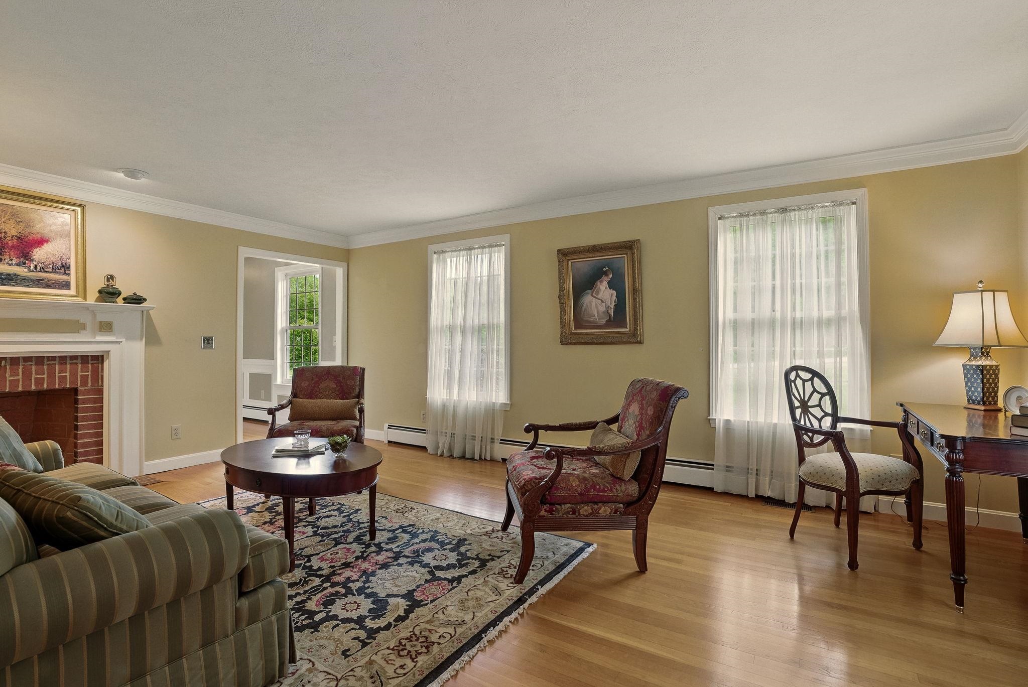 4 Catesby Lane