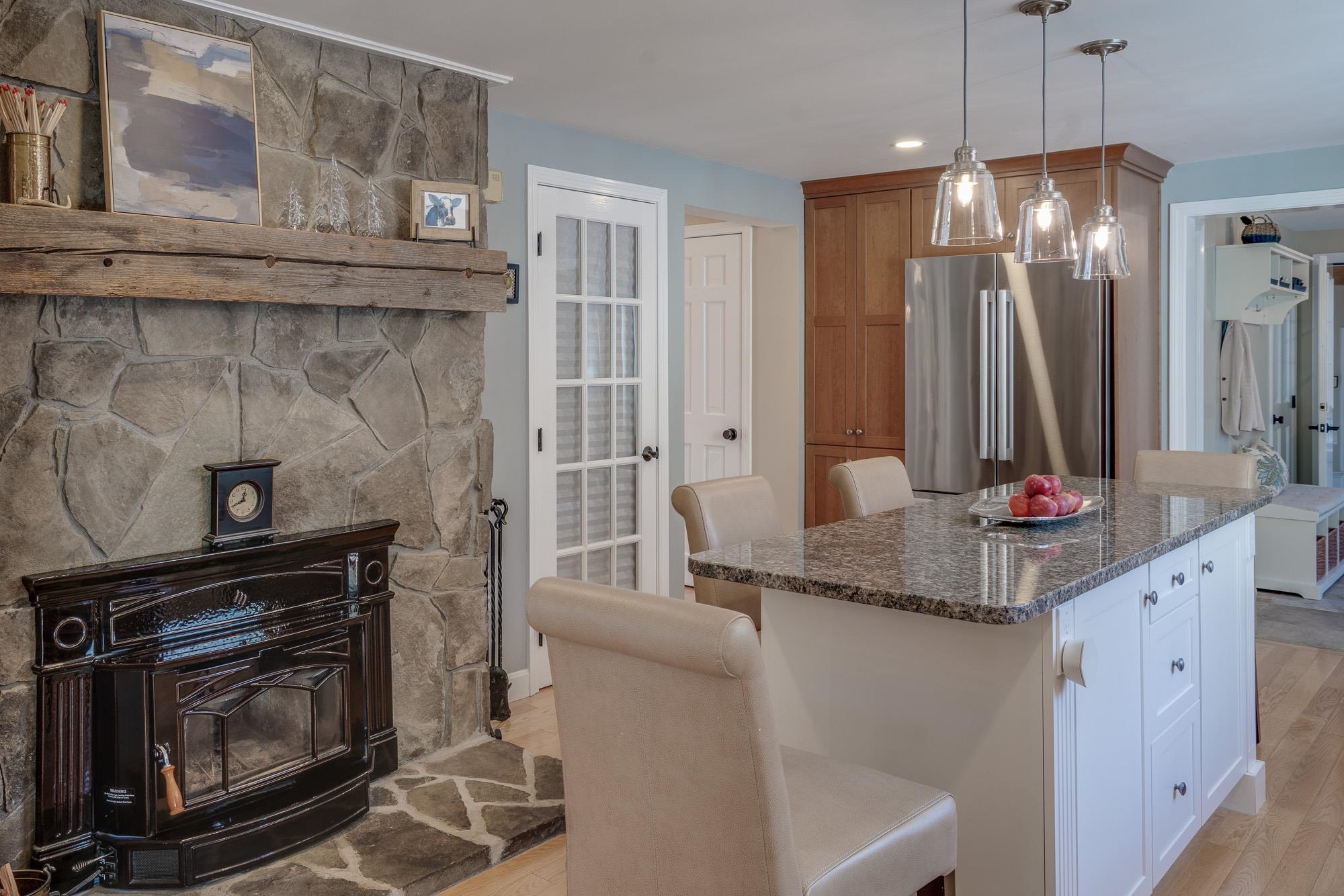 217 N Amherst Road