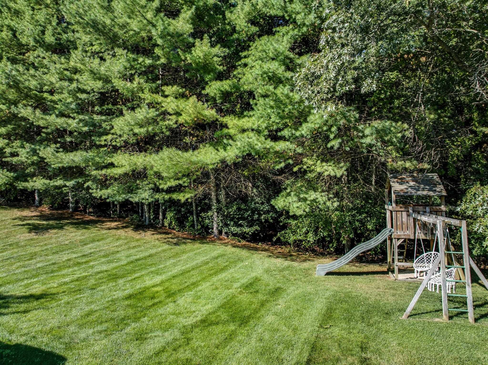 32 Summit Road
