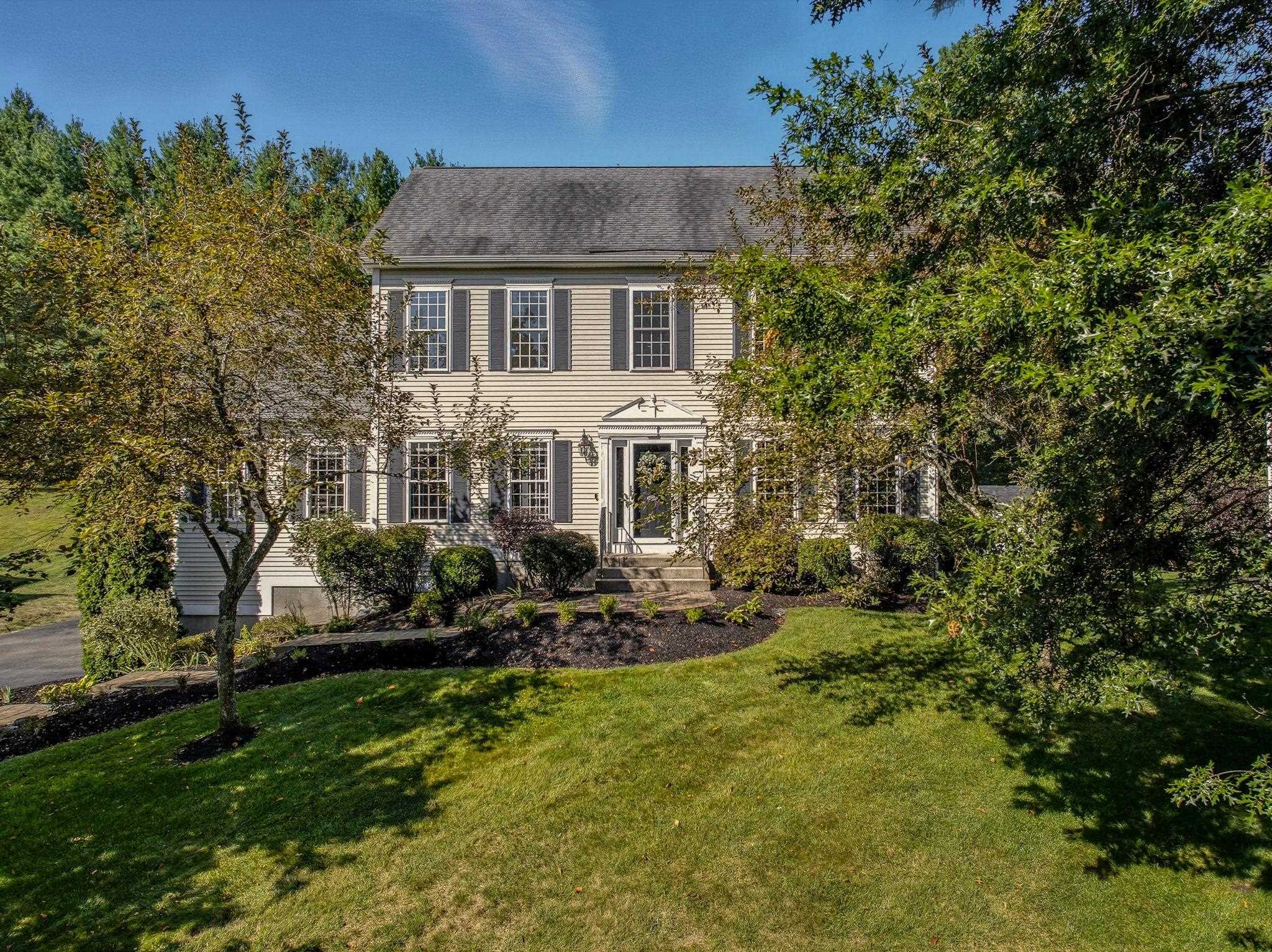 32 Summit Road