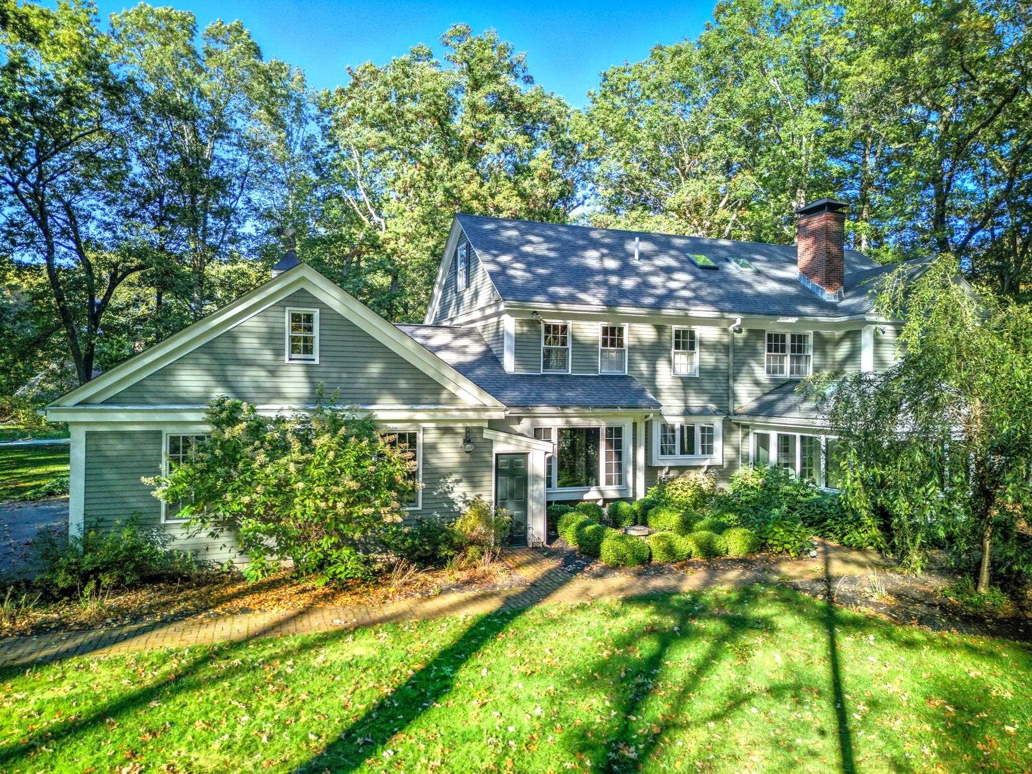39 Pilgrim Drive