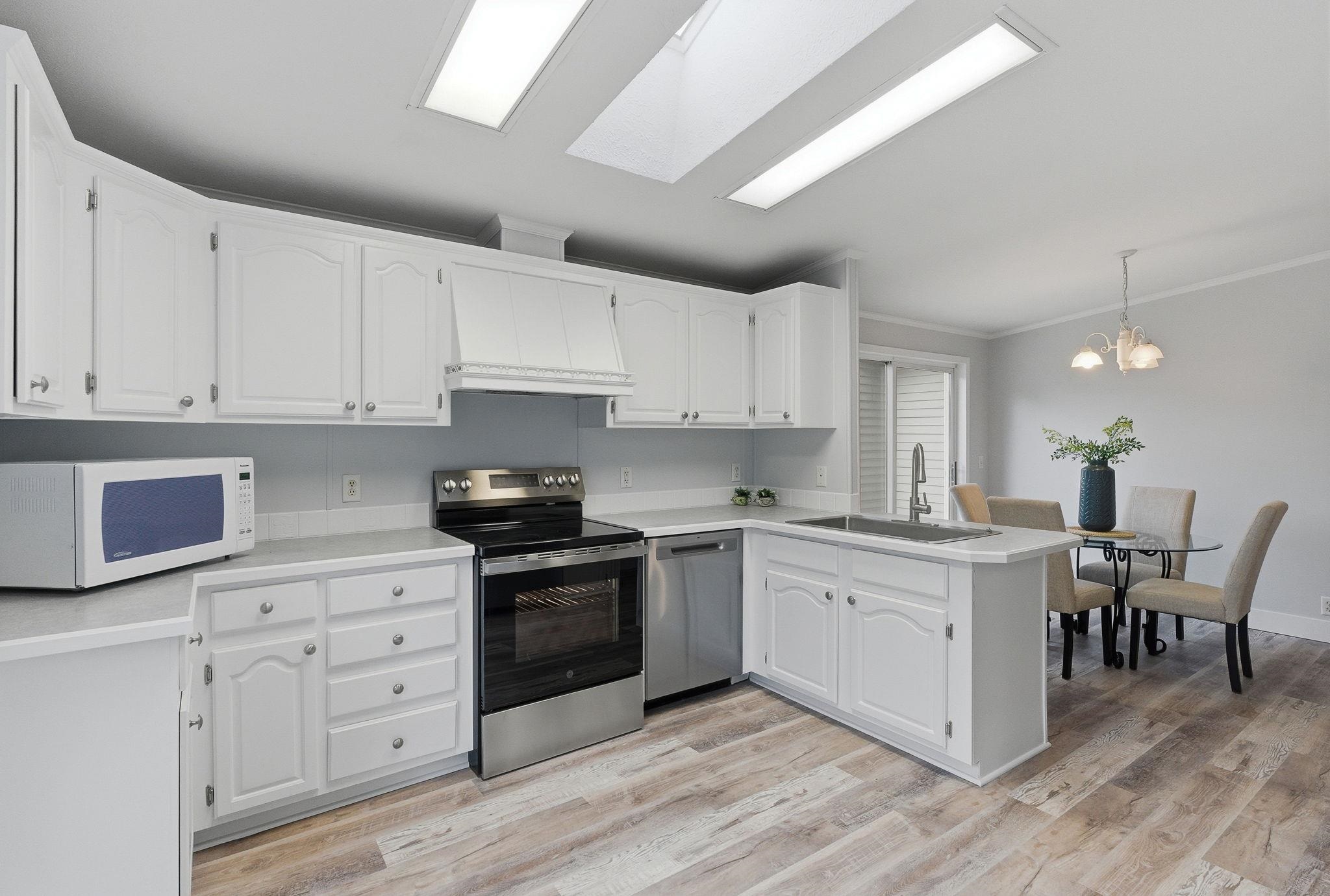 20 Ledgewood Way