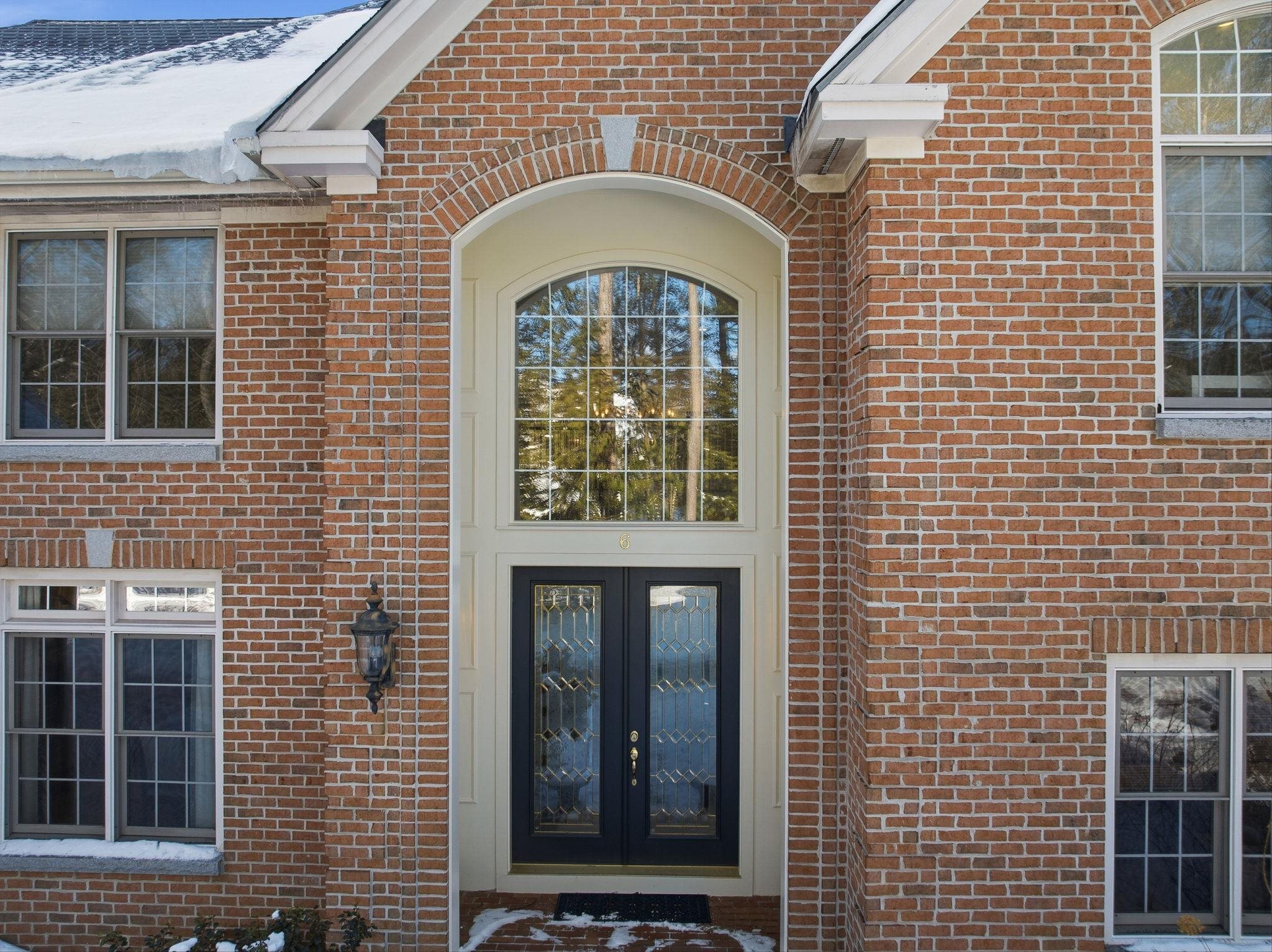 6 Esther Drive