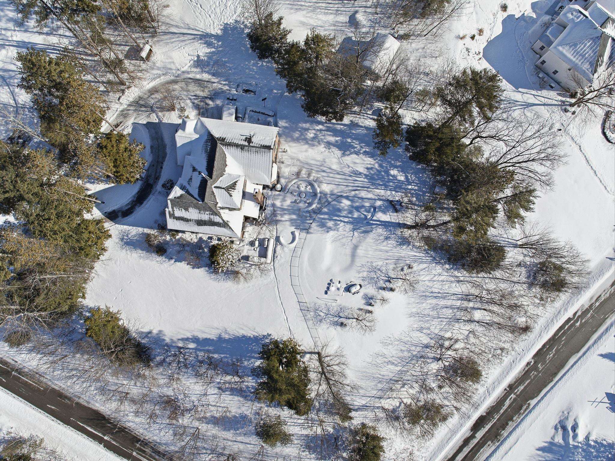 6 Esther Drive