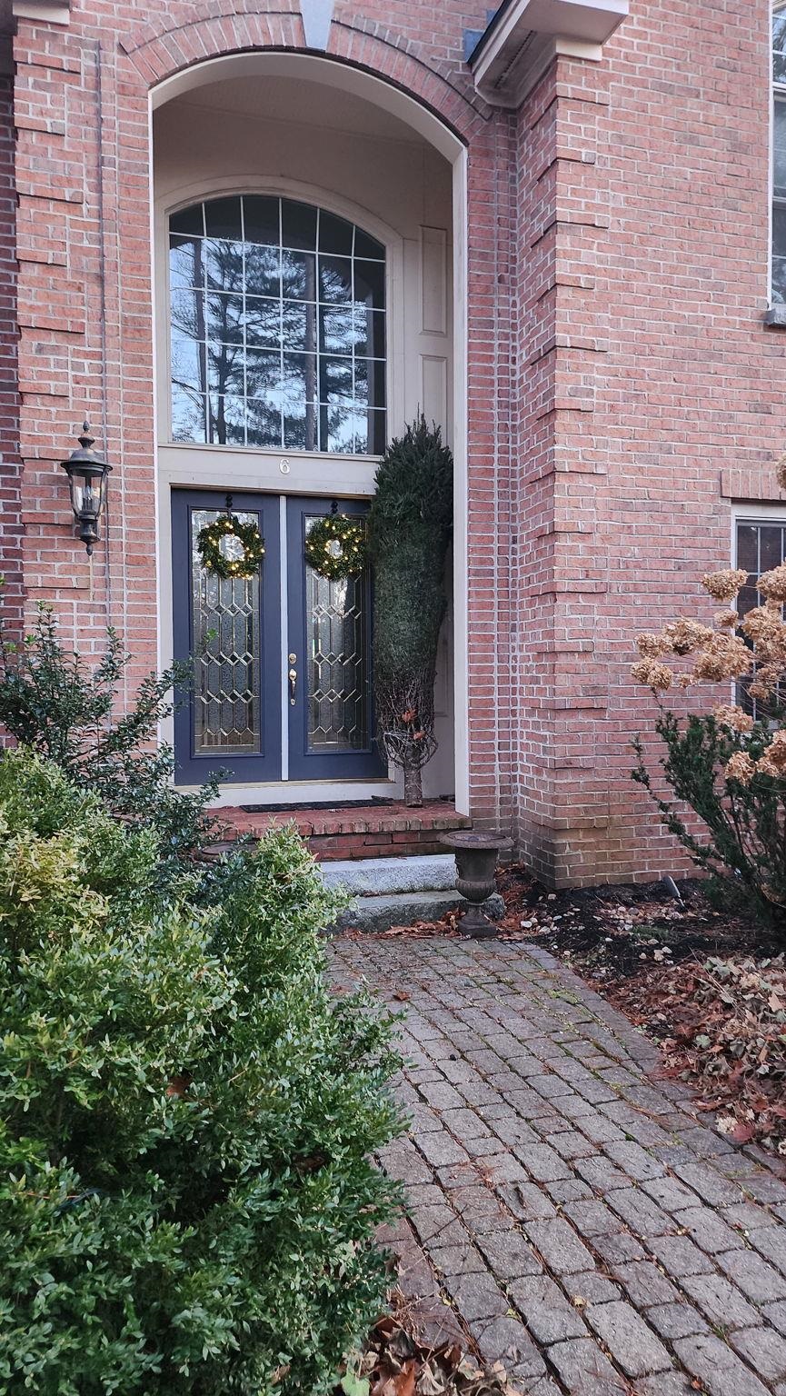 6 Esther Drive