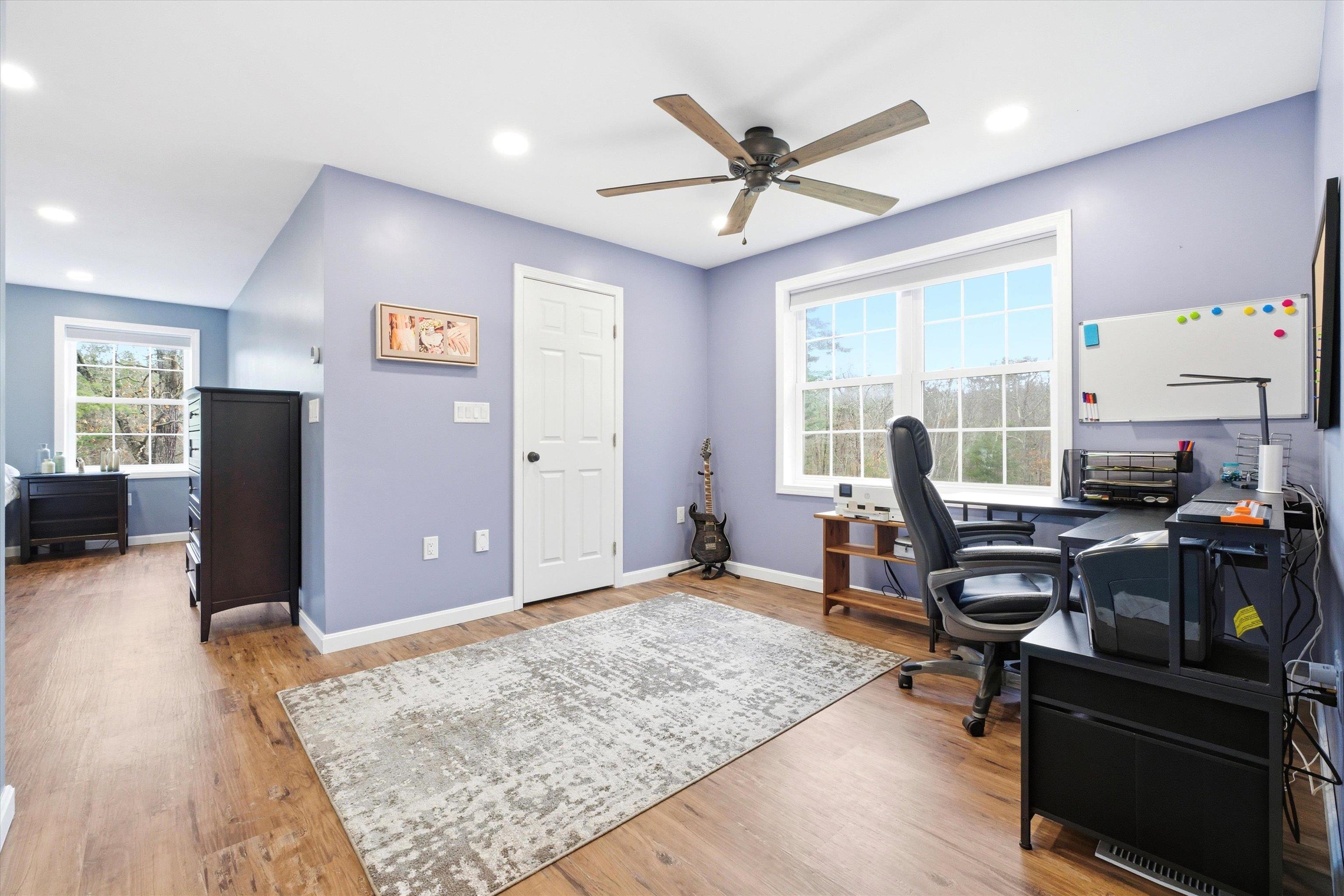 4 Cobblestone Place