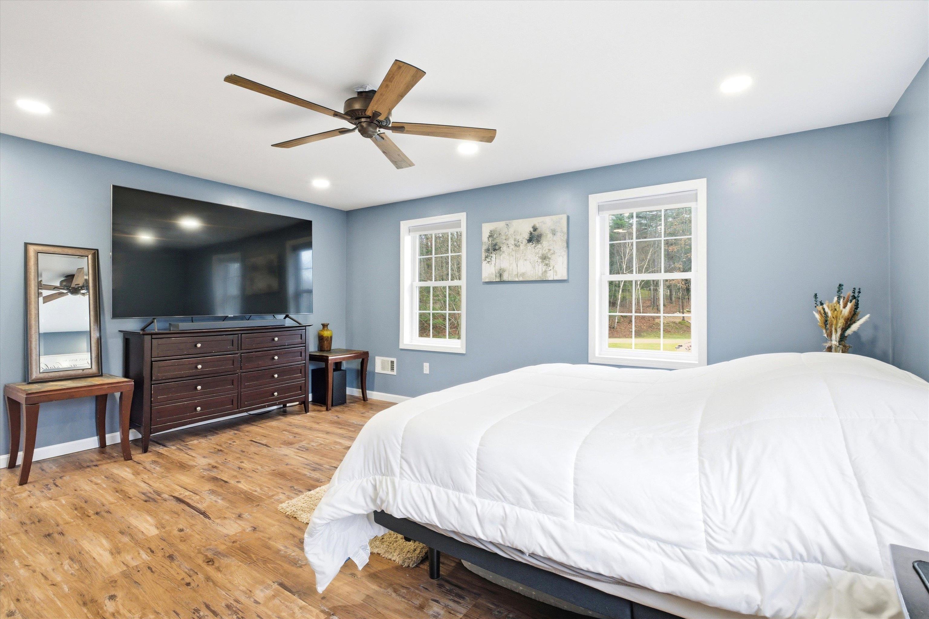 4 Cobblestone Place