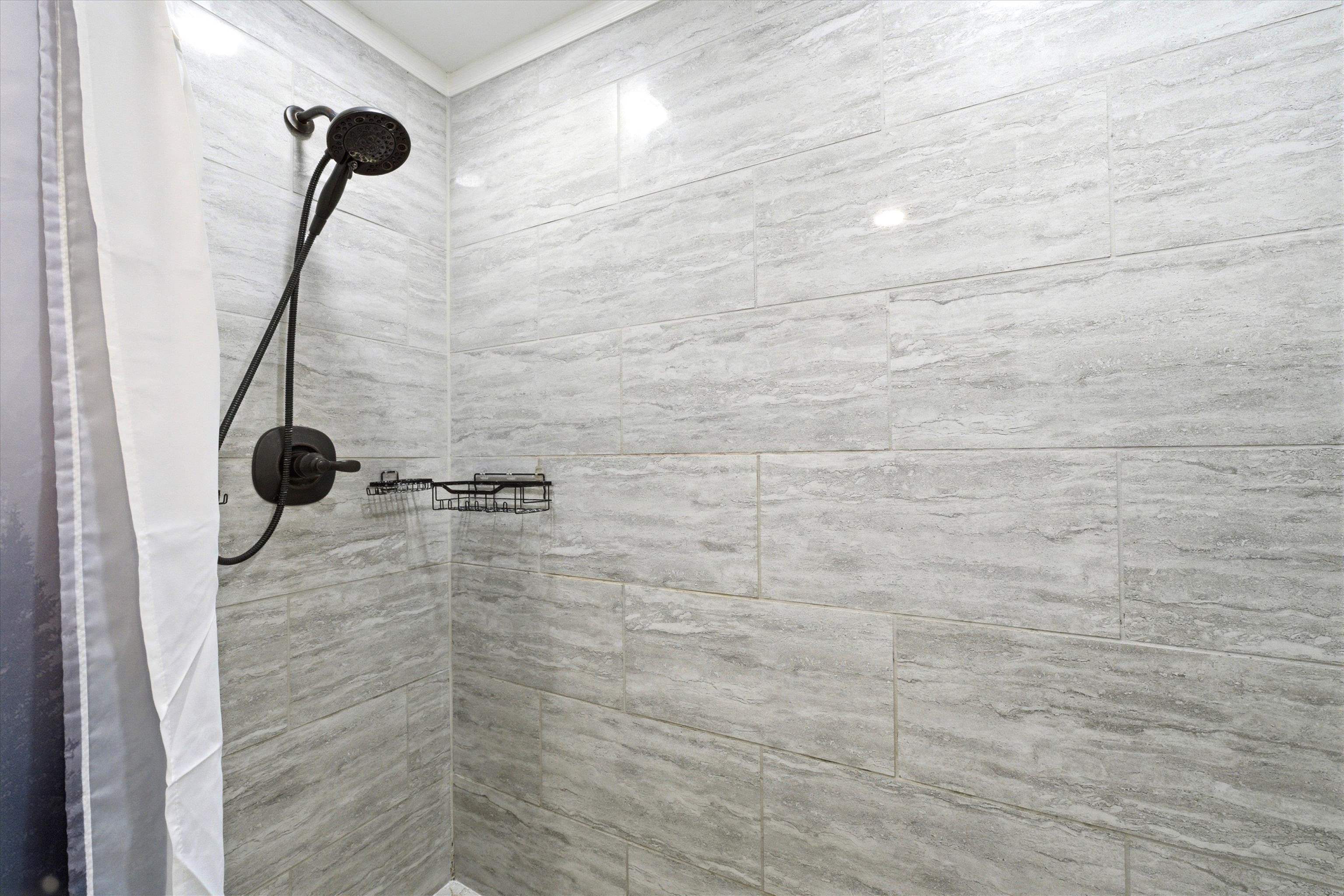 4 Cobblestone Place