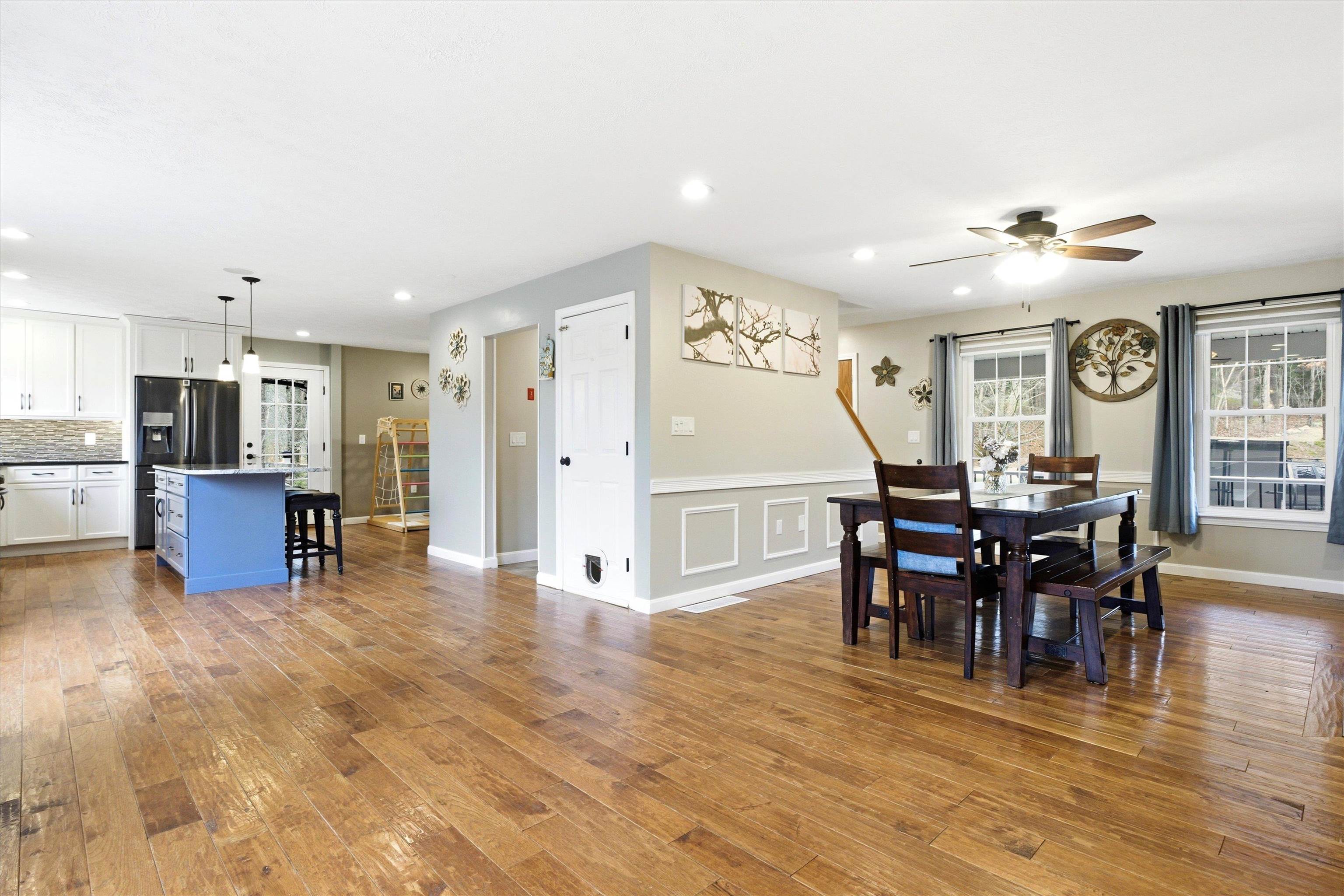4 Cobblestone Place