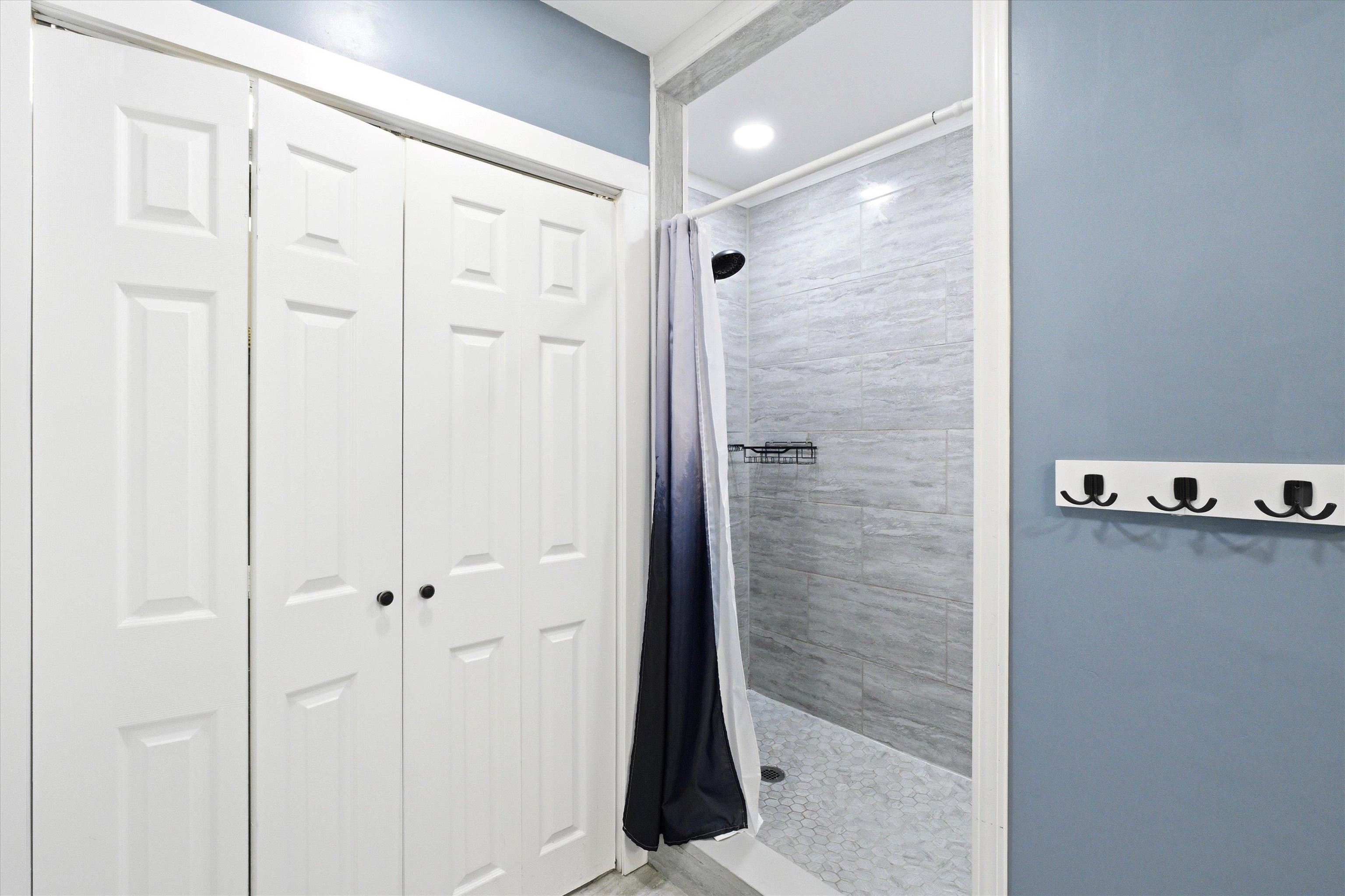 4 Cobblestone Place