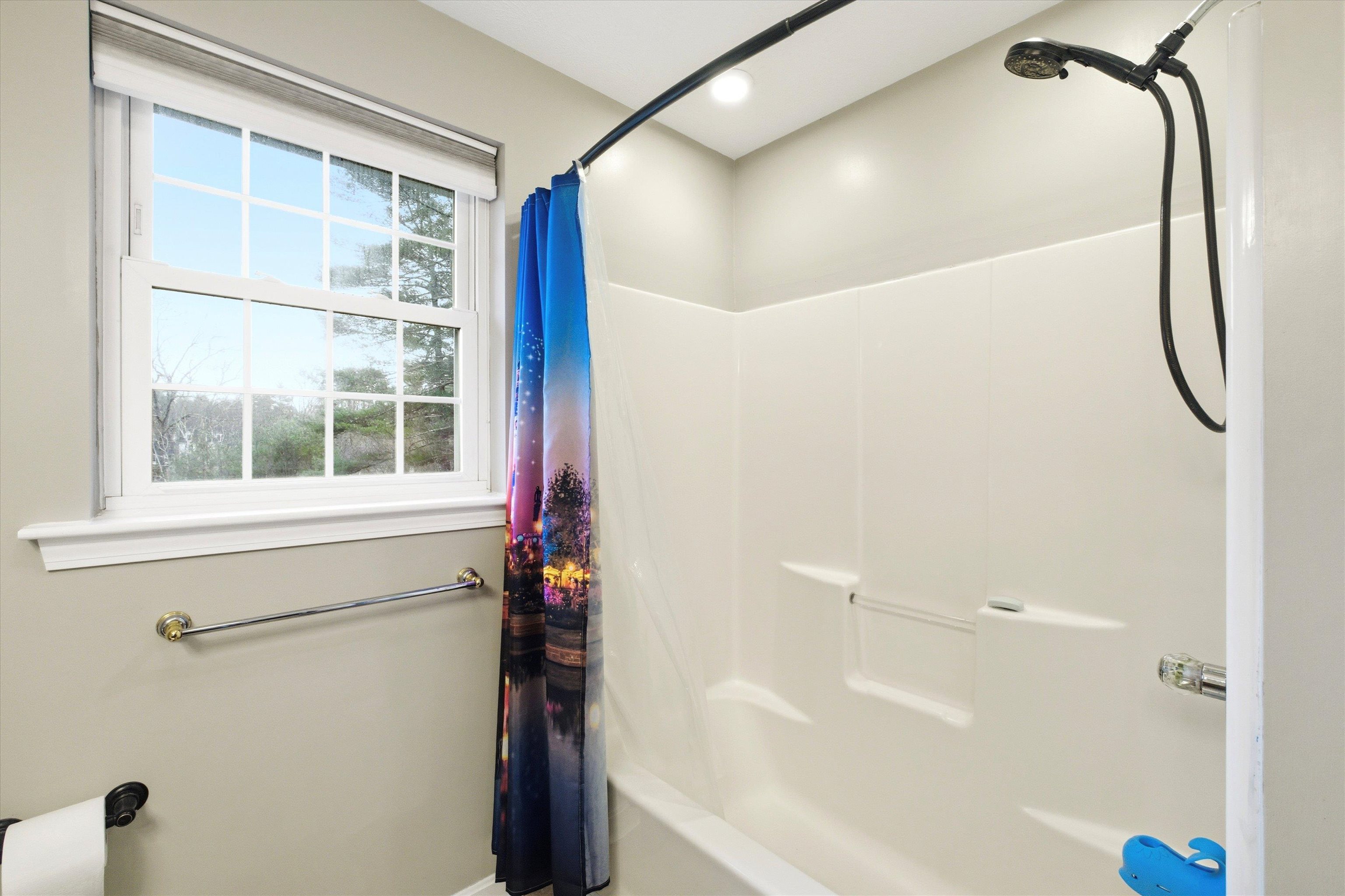 4 Cobblestone Place