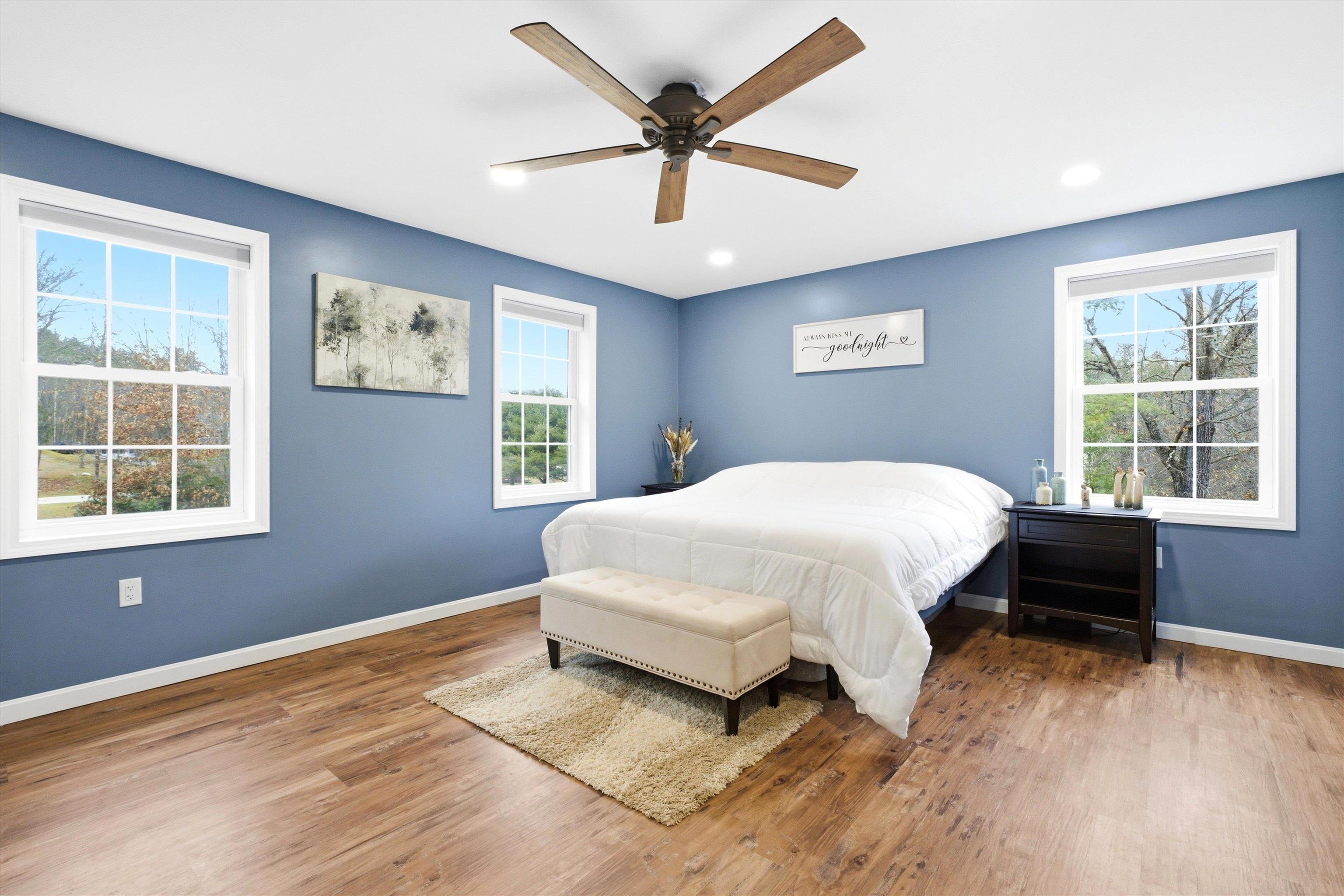 4 Cobblestone Place