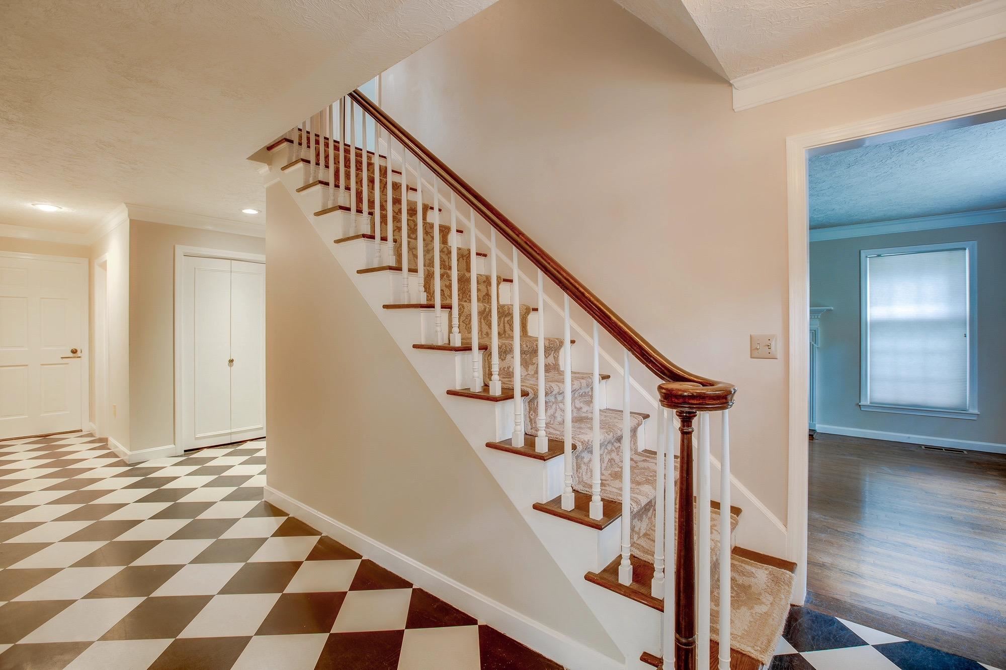 27 Buttonwood Road