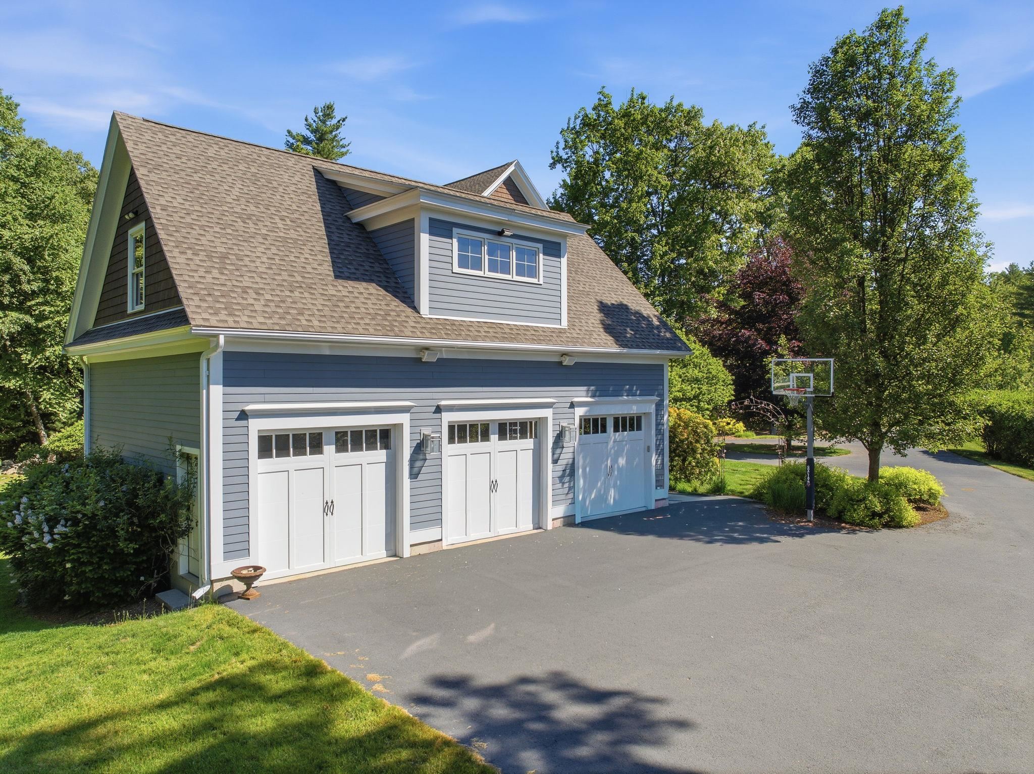 64 Settlers Court