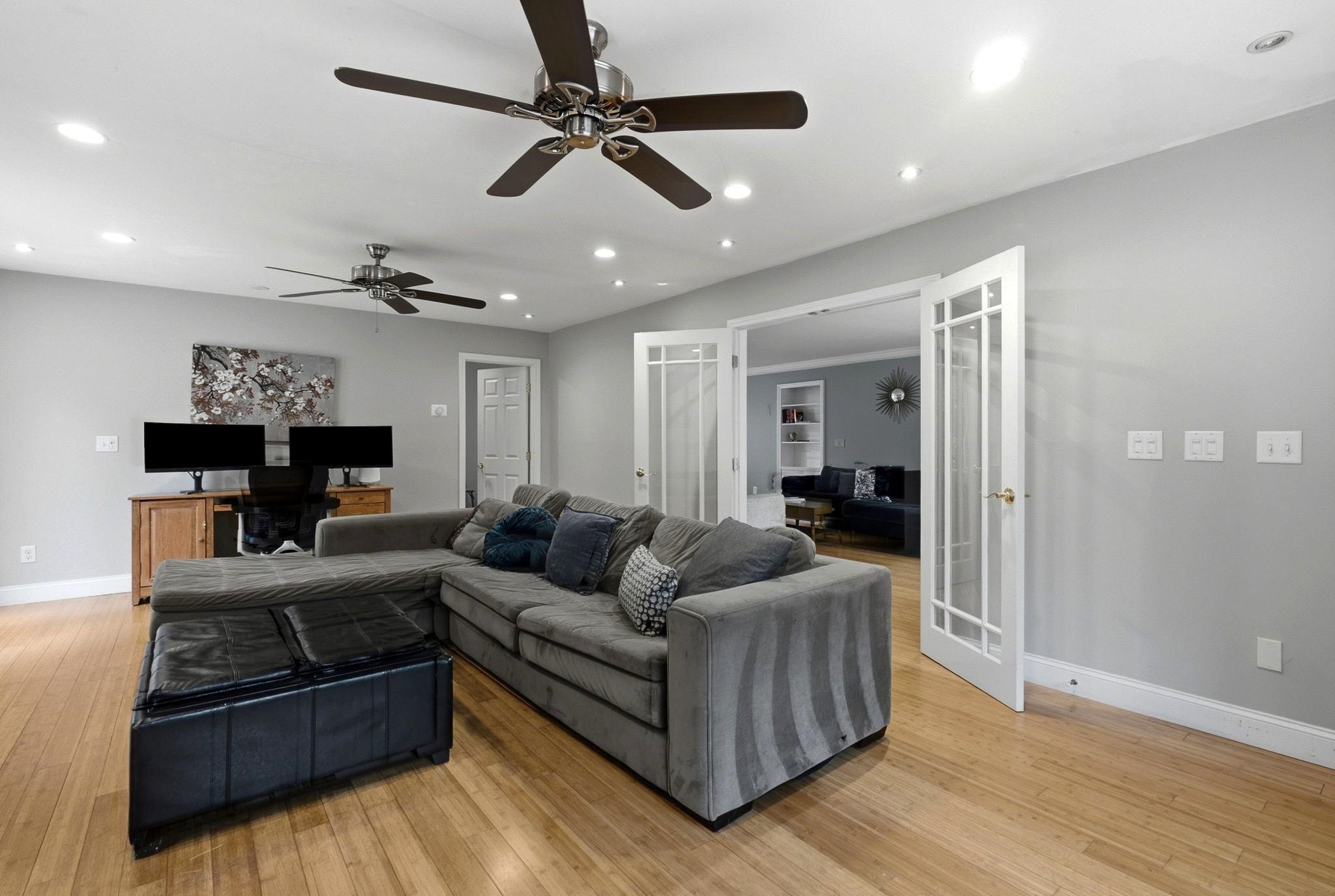11 Wendover Way