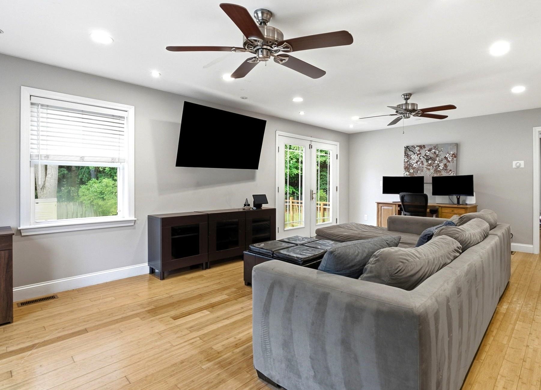 11 Wendover Way