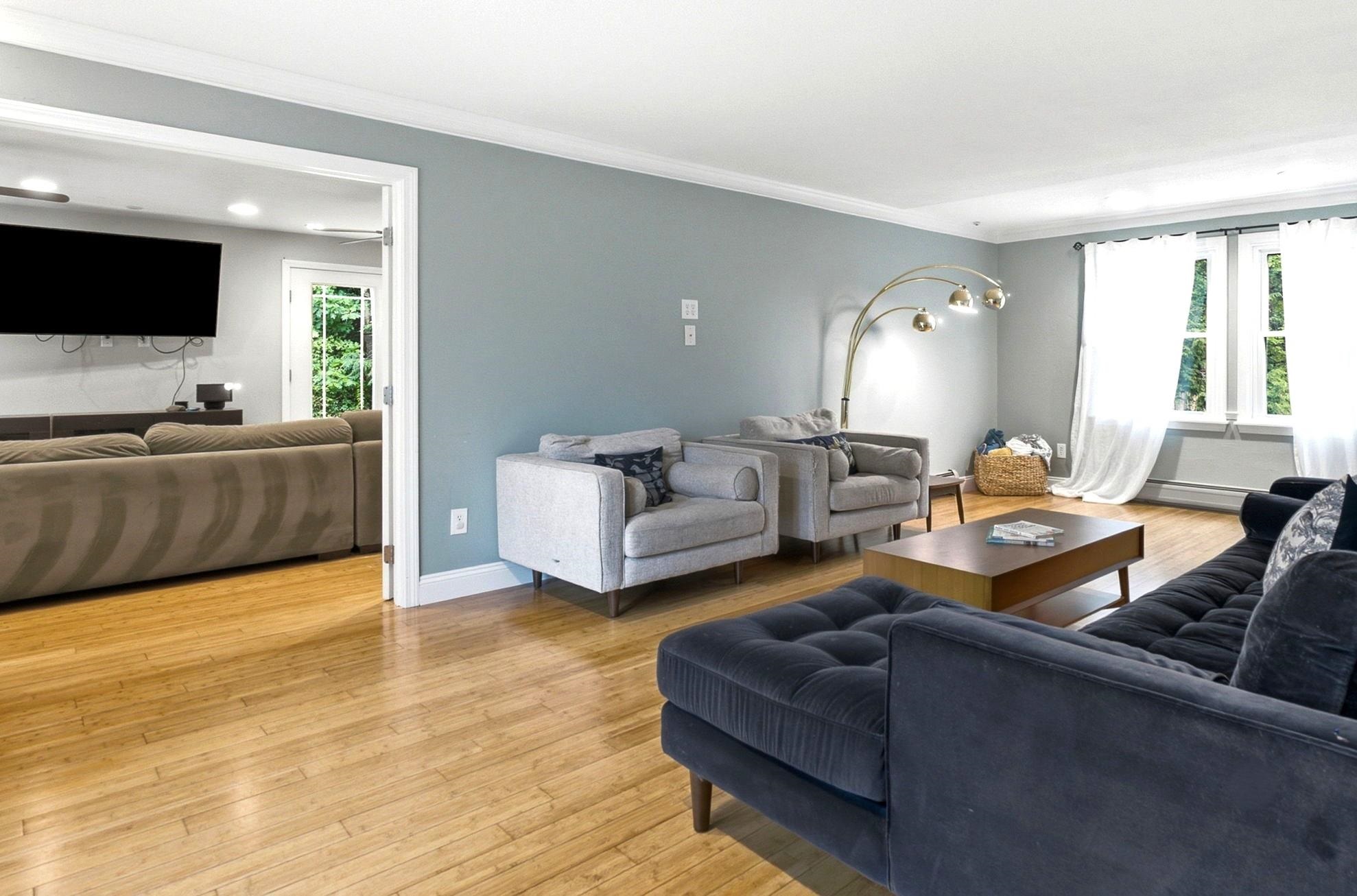11 Wendover Way