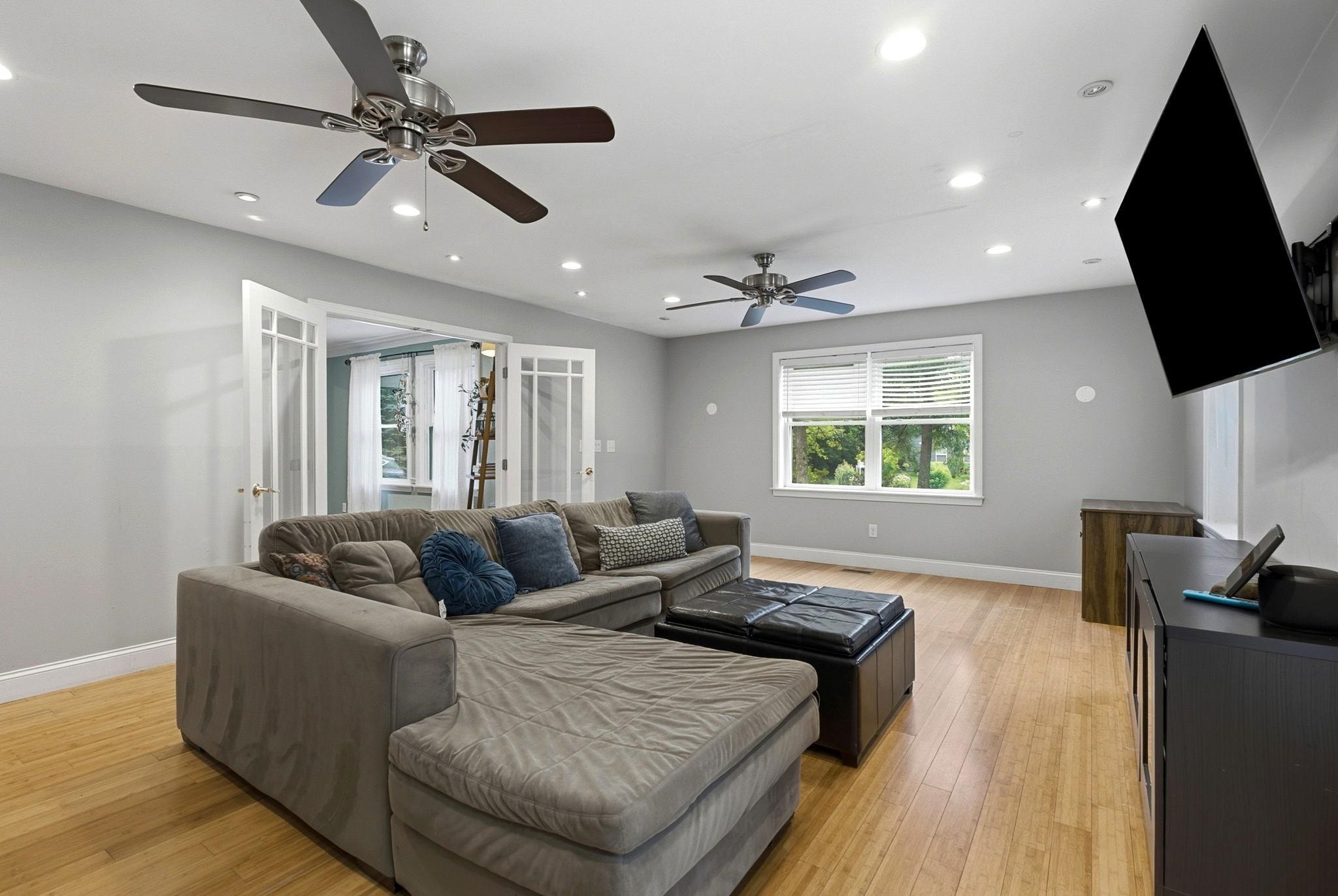11 Wendover Way