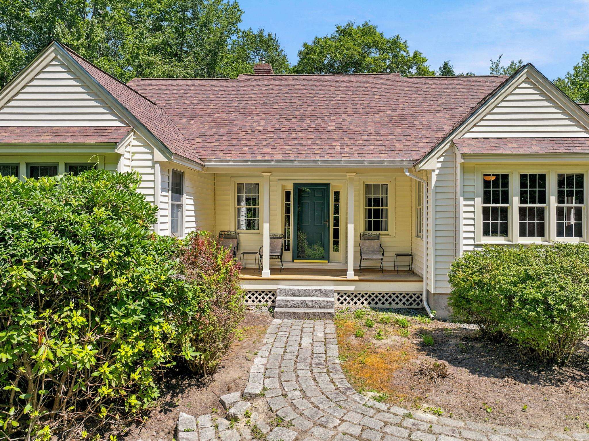 23 Arrowwood Road