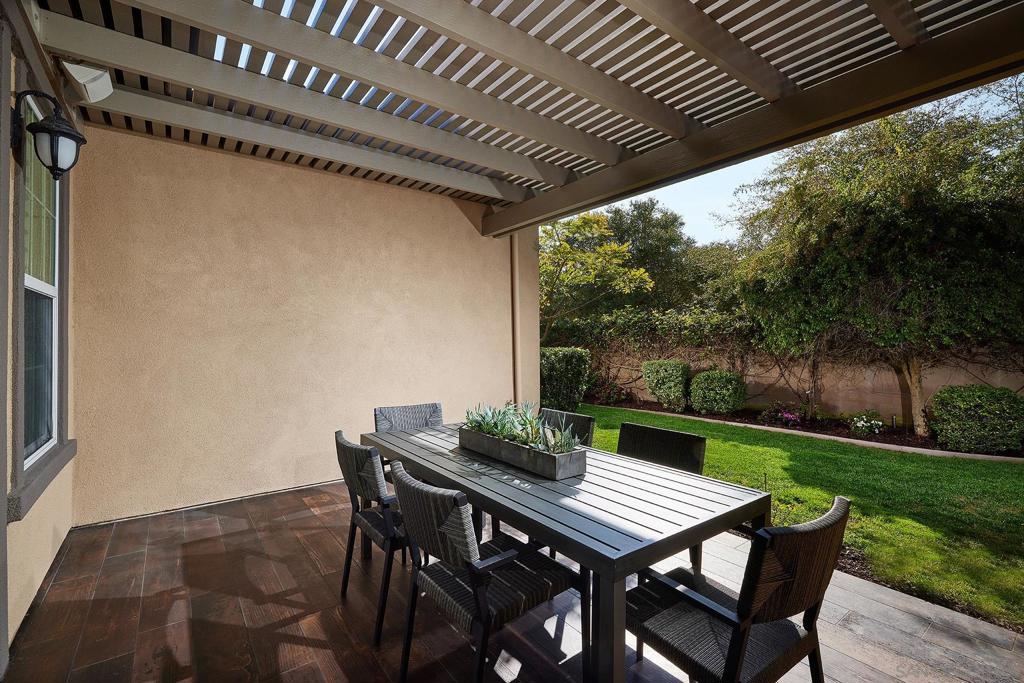 3201 Corte Tamarindo