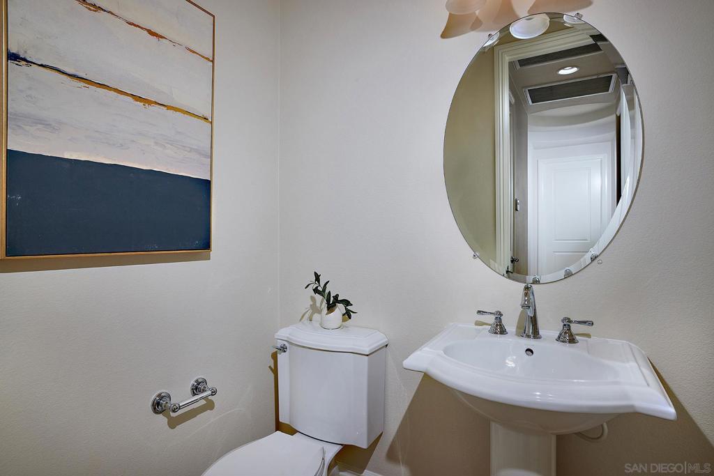 3201 Corte Tamarindo