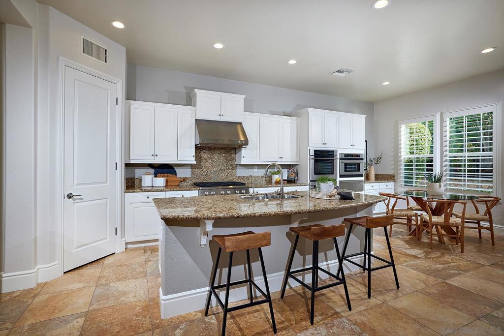 3201 Corte Tamarindo