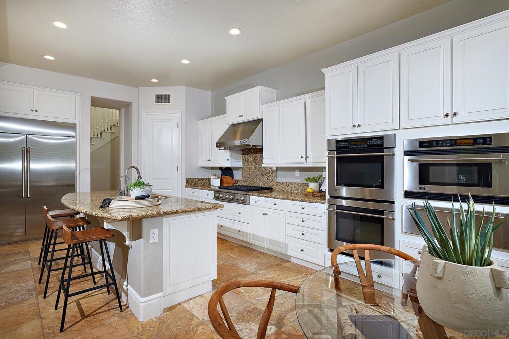 3201 Corte Tamarindo