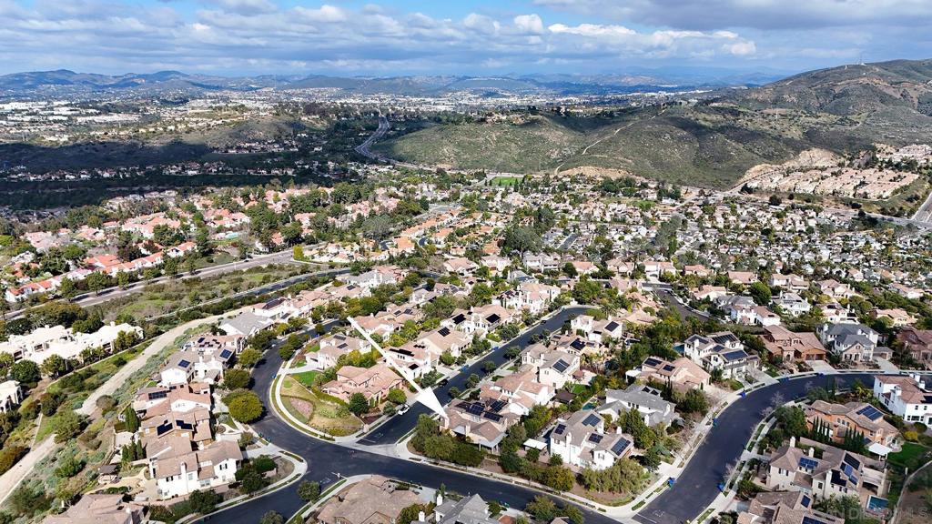 3201 Corte Tamarindo