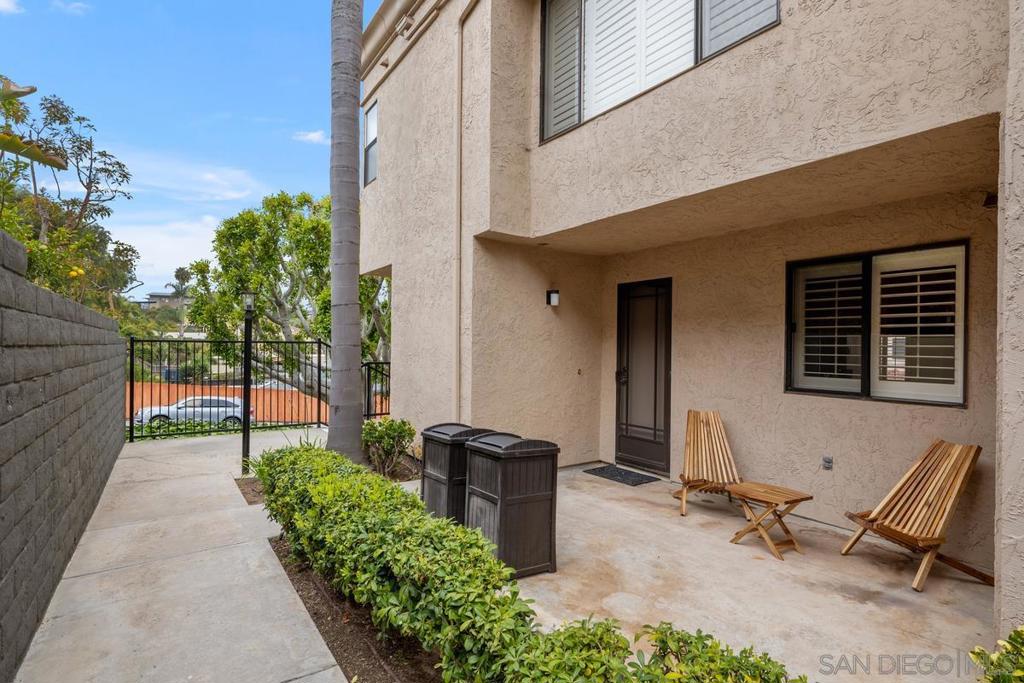 2988 Luciernaga St 17