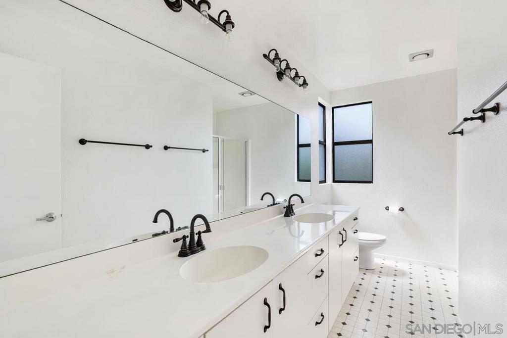 2988 Luciernaga St 17