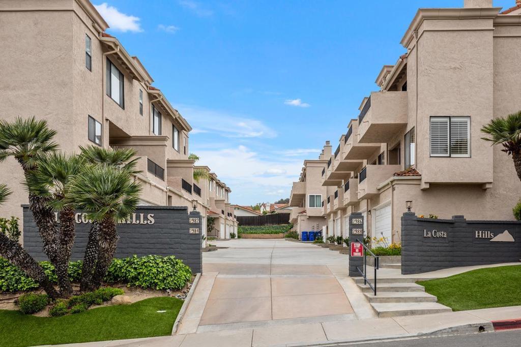 2988 Luciernaga St 17