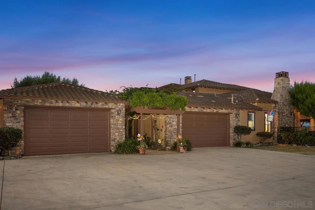 4747 Caminito De Los Cepillos