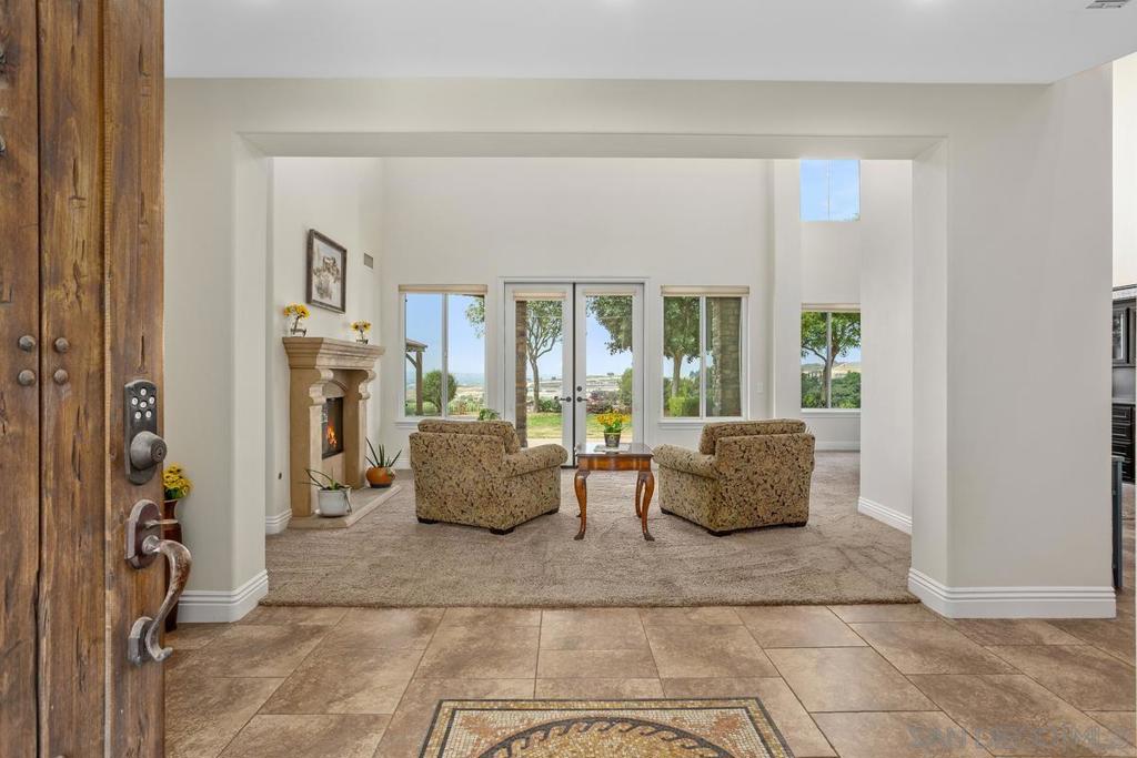 4747 Caminito De Los Cepillos