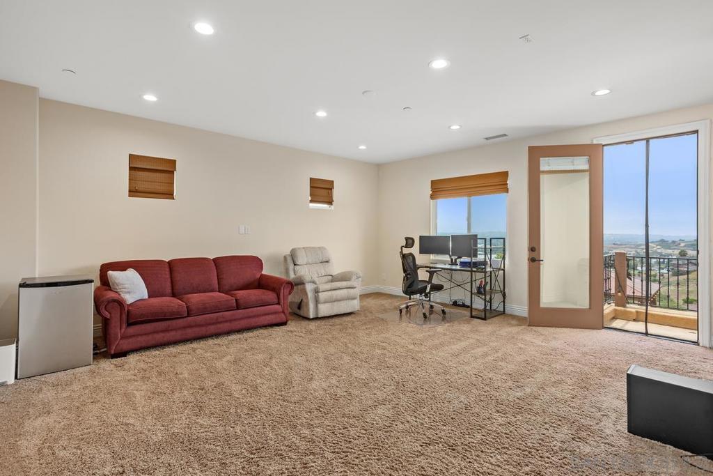 4747 Caminito De Los Cepillos