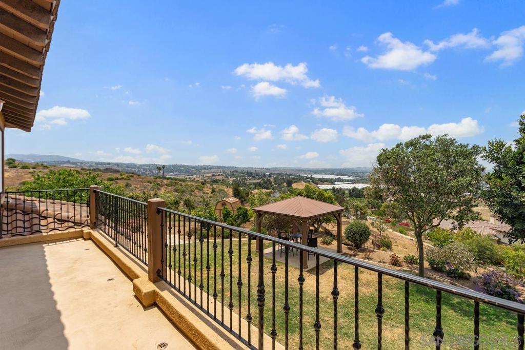 4747 Caminito De Los Cepillos