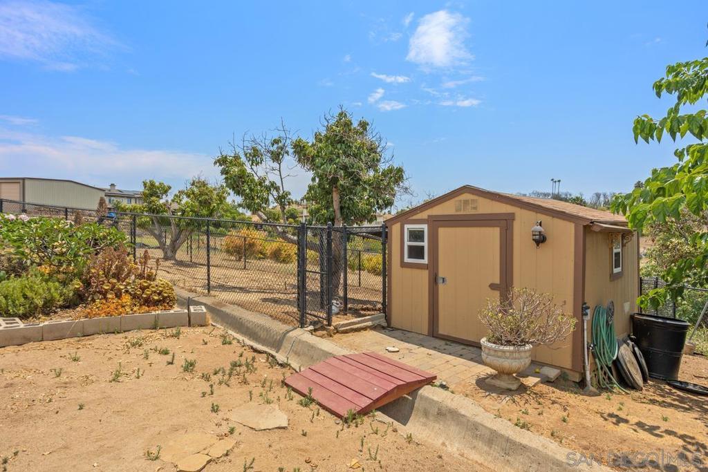 4747 Caminito De Los Cepillos