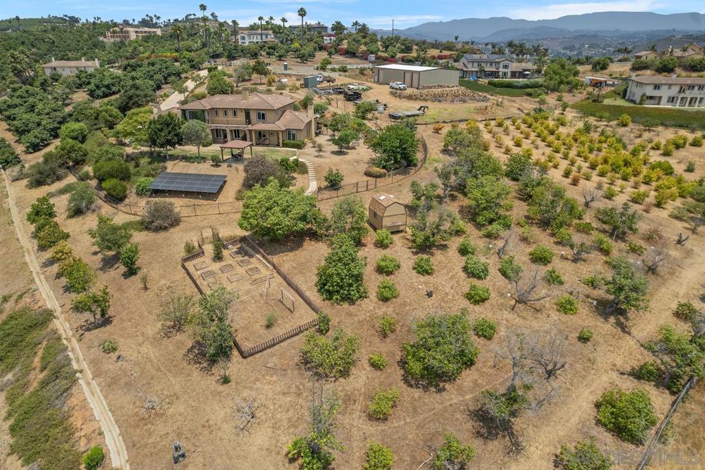 4747 Caminito De Los Cepillos