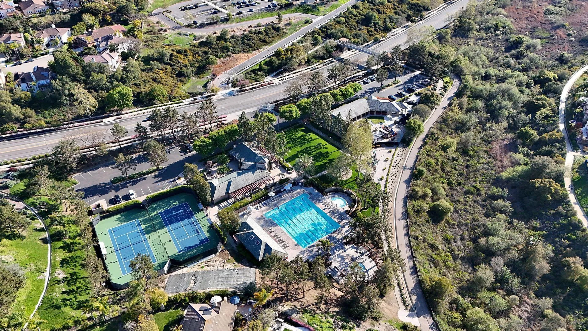 2938 Avenida Castana