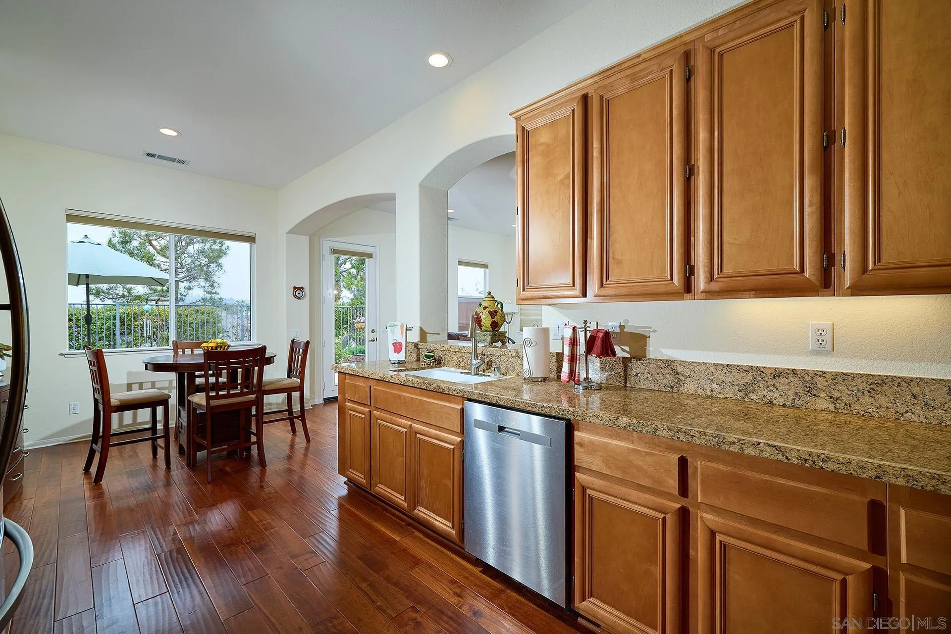 2938 Avenida Castana