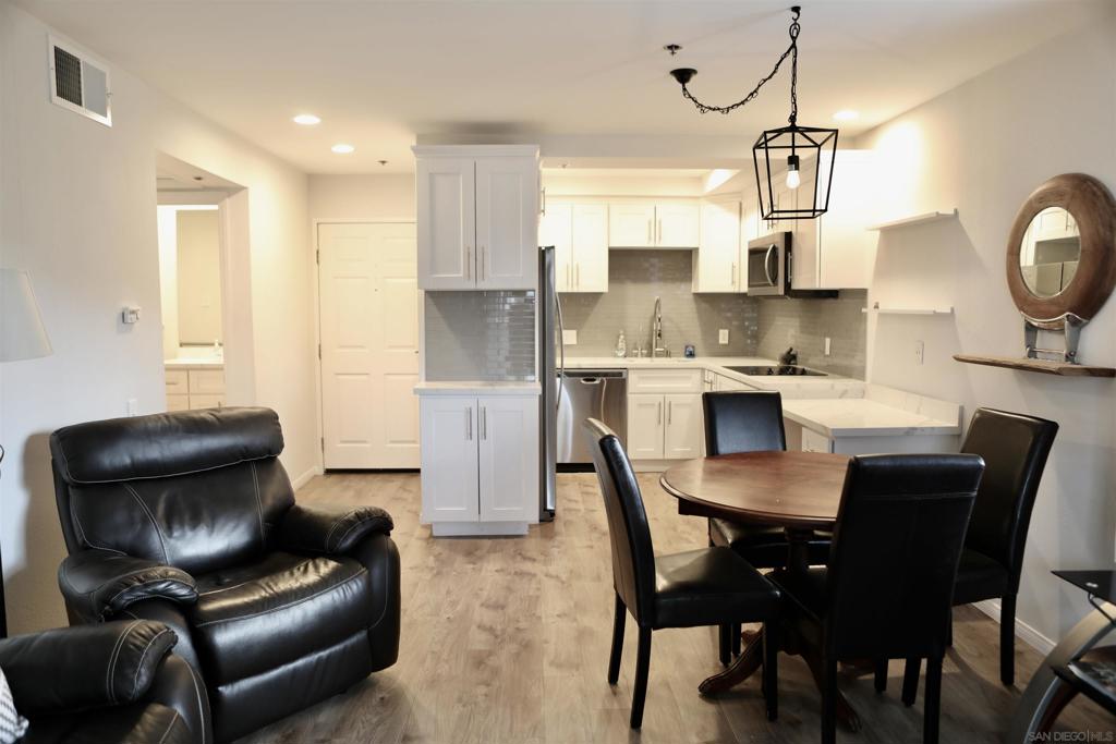 1682 Circa Del Lago A112