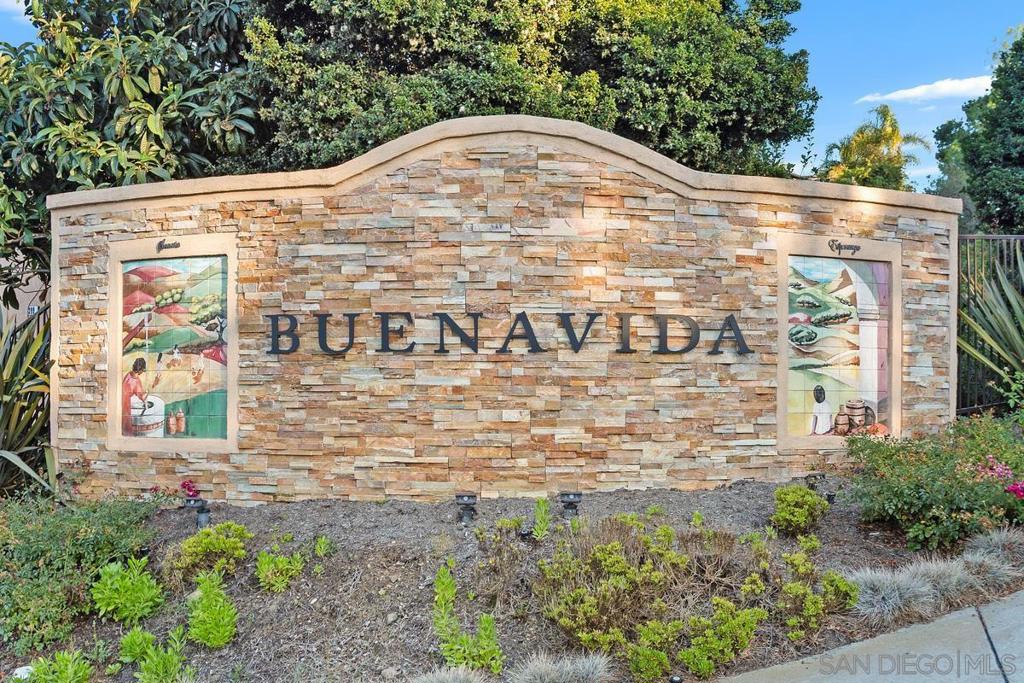 380 Avenida La Cuesta