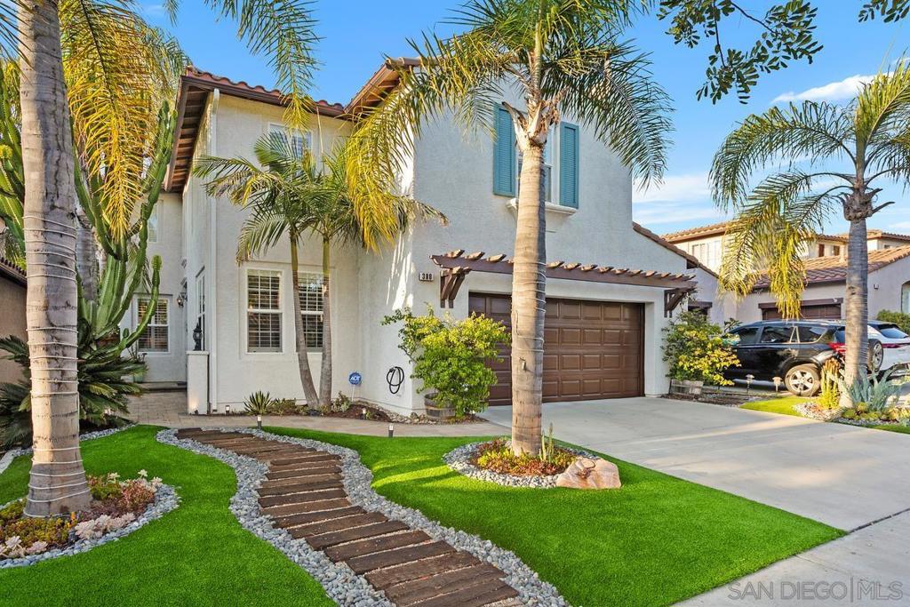 380 Avenida La Cuesta