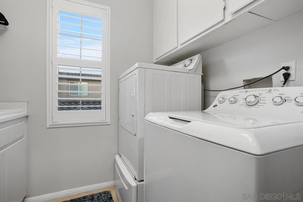 380 Avenida La Cuesta